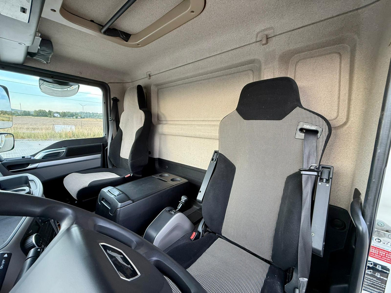 Leasing de MAN TGM 15.290 / CHŁODNIA / WINDA / SCHMITZ / 18 PALET / AUTOMAT / NISKI PRZEBIEG / 2020 ROK / EURO 6 MAN TGM 15.290 / CHŁODNIA / WINDA / SCHMITZ / 18 PALET / AUTOMAT / NISKI PRZEBIEG / 2020 ROK / EURO 6: foto 23