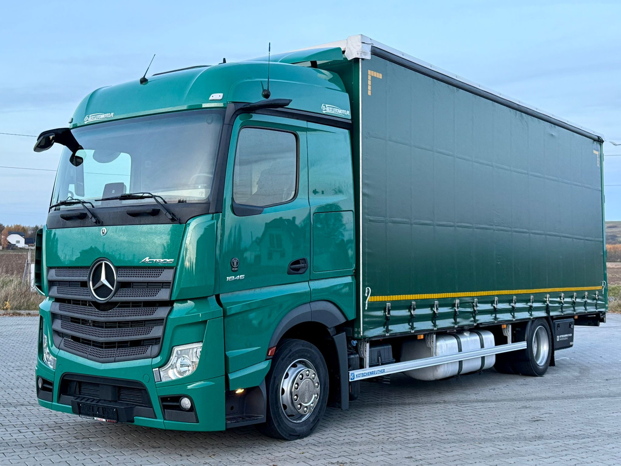 MERCEDES-BENZ ACTROS 1845 / FIRANKA / 19 EUROPALET / DUŻA KABINA / AUTOMAT / 2021 - Camión lona: foto 2 MERCEDES-BENZ ACTROS 1845 / FIRANKA / 19 EUROPALET / DUŻA KABINA / AUTOMAT / 2021 - Camión lona: foto 2