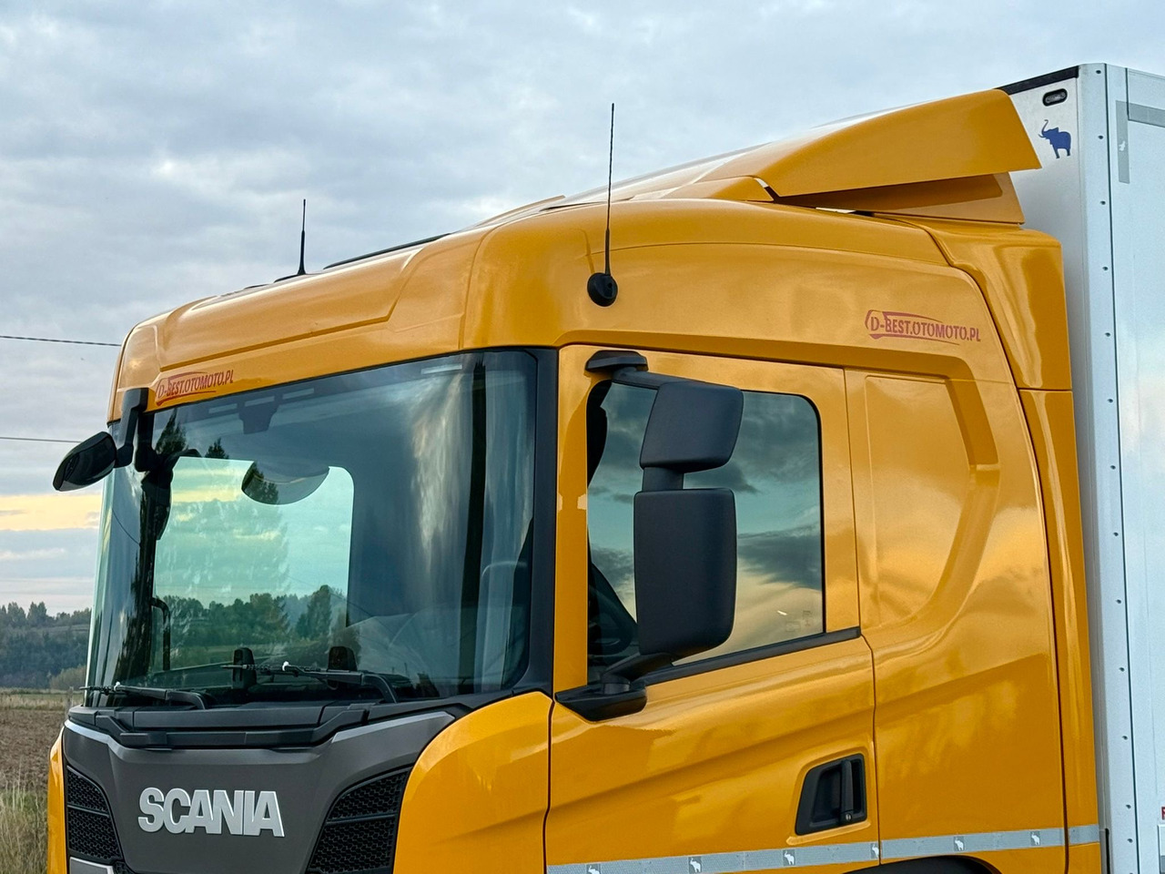 Leasing de SCANIA P220 / IZOTERMA / WINDA / SCHMITZ / 18 PALET / SILNIK 6 / SYPIALKA / 2019 ROK / NISKI PRZEBIEG SCANIA P220 / IZOTERMA / WINDA / SCHMITZ / 18 PALET / SILNIK 6 / SYPIALKA / 2019 ROK / NISKI PRZEBIEG: foto 11 Leasing de SCANIA P220 / IZOTERMA / WINDA / SCHMITZ / 18 PALET / SILNIK 6 / SYPIALKA / 2019 ROK / NISKI PRZEBIEG SCANIA P220 / IZOTERMA / WINDA / SCHMITZ / 18 PALET / SILNIK 6 / SYPIALKA / 2019 ROK / NISKI PRZEBIEG: foto 11