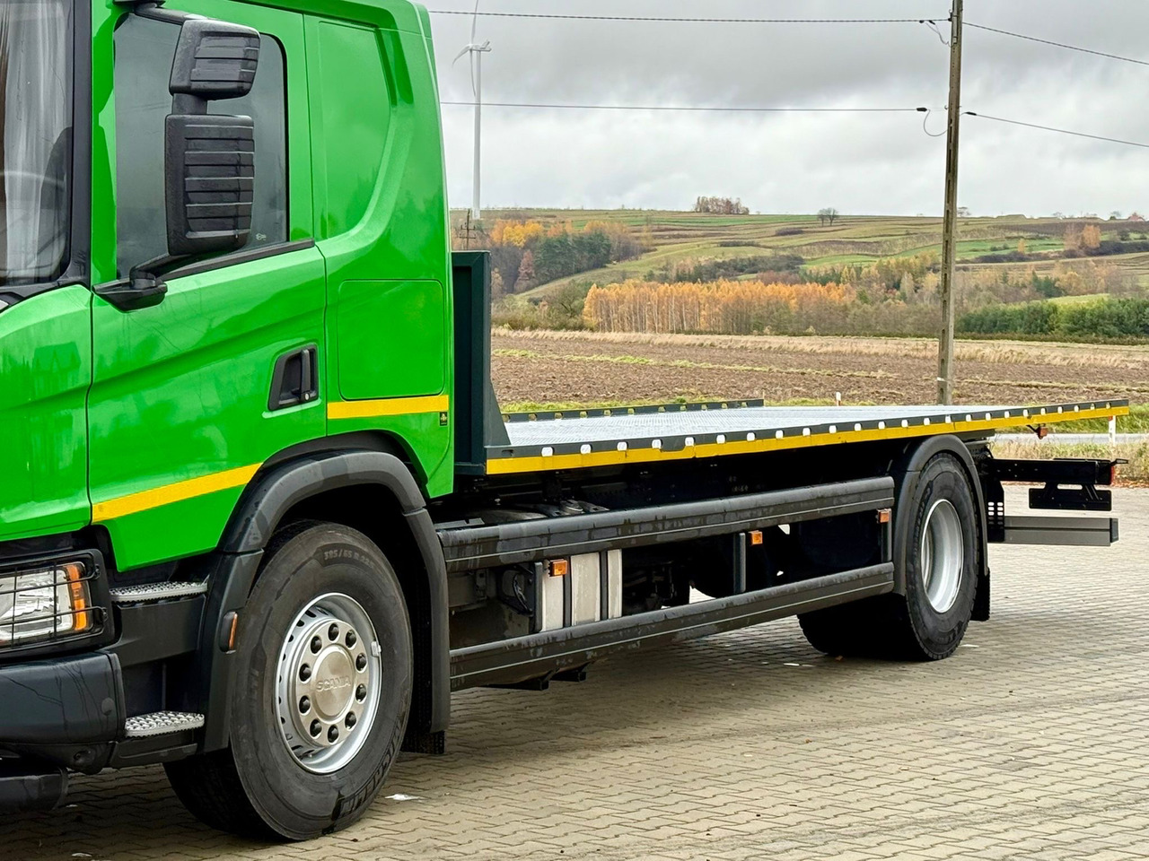 Leasing de SCANIA P320 / PLATFORMA / NOWY / 5 TYŚ KM / SYPIALKA / 2023 ROK / CAŁA NA PODUSZKACH / 7.7 M DŁUGOŚCI / LAWETA / DO PRZEWOZU MASZYN ROLNICZYCH ITP SCANIA P320 / PLATFORMA / NOWY / 5 TYŚ KM / SYPIALKA / 2023 ROK / CAŁA NA PODUSZKACH / 7.7 M DŁUGOŚCI / LAWETA / DO PRZEWOZU MASZYN ROLNICZYCH ITP: foto 8