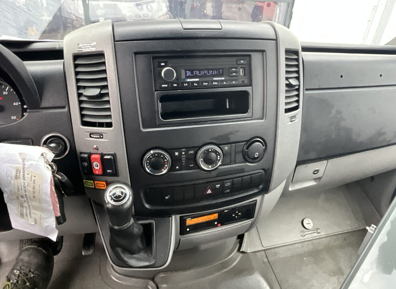 Minibús, Furgoneta de pasajeros Mercedes-Benz Sprinter City 35: foto 17 Minibús, Furgoneta de pasajeros Mercedes-Benz Sprinter City 35: foto 17