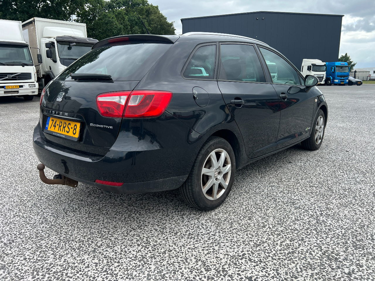 Seat Ibiza 1.2 TDI, Manual, Copa edition - Hatchback: foto 3 Seat Ibiza 1.2 TDI, Manual, Copa edition - Hatchback: foto 3