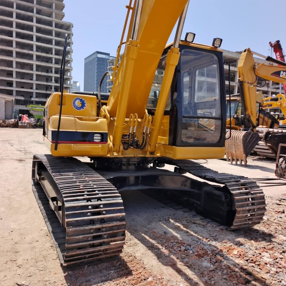 CAT 320 B L - Excavadora de cadenas: foto 5 CAT 320 B L - Excavadora de cadenas: foto 5