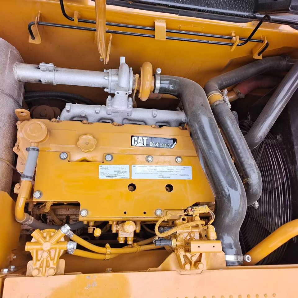 CAT 320 D2L - Excavadora de cadenas: foto 4 CAT 320 D2L - Excavadora de cadenas: foto 4
