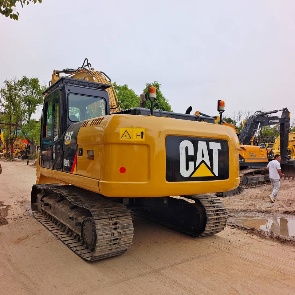 CAT 320 D2L - Excavadora de cadenas: foto 4 CAT 320 D2L - Excavadora de cadenas: foto 4