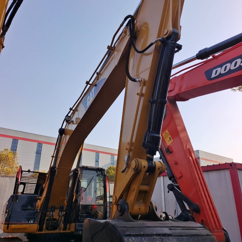 CAT 325 D - Excavadora de cadenas: foto 2 CAT 325 D - Excavadora de cadenas: foto 2