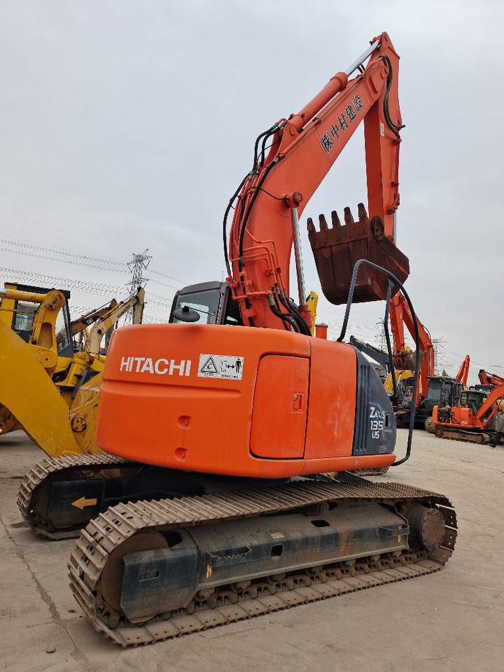 Hitachi ZX 135 US - Excavadora de cadenas: foto 2 Hitachi ZX 135 US - Excavadora de cadenas: foto 2