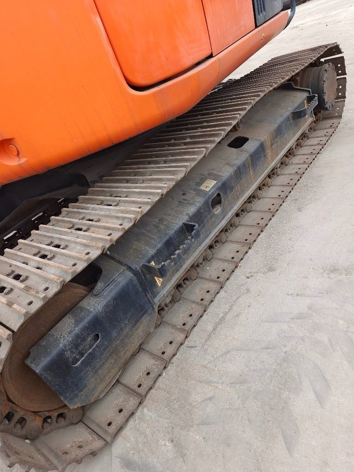Hitachi ZX 135 US - Excavadora de cadenas: foto 3 Hitachi ZX 135 US - Excavadora de cadenas: foto 3