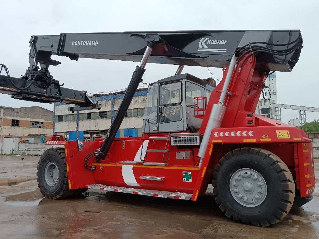 Kalmar DRF 450-60 S6 - Reach stacker: foto 1 Kalmar DRF 450-60 S6 - Reach stacker: foto 1