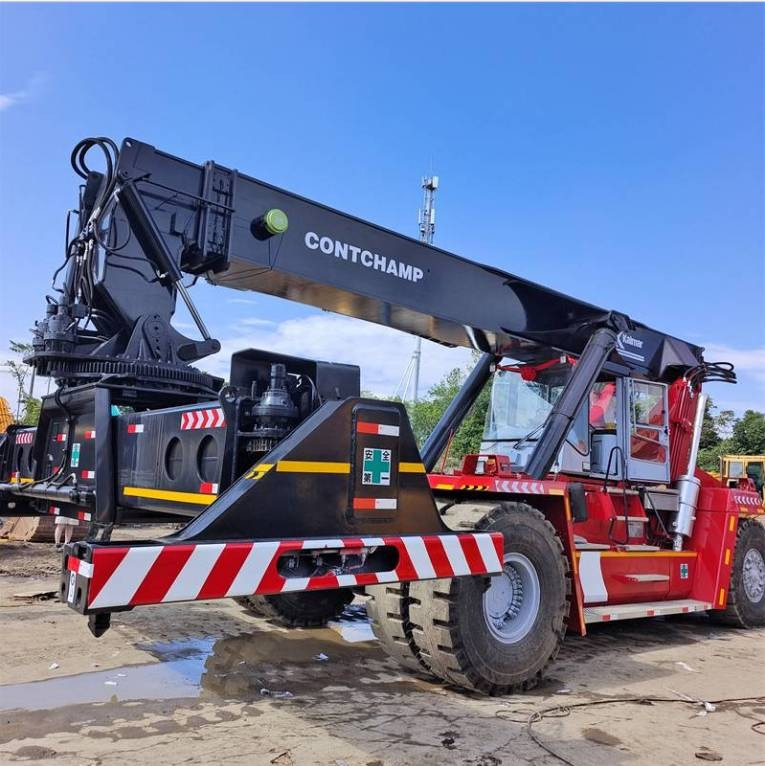 Kalmar DRF 450 - Reach stacker: foto 1 Kalmar DRF 450 - Reach stacker: foto 1