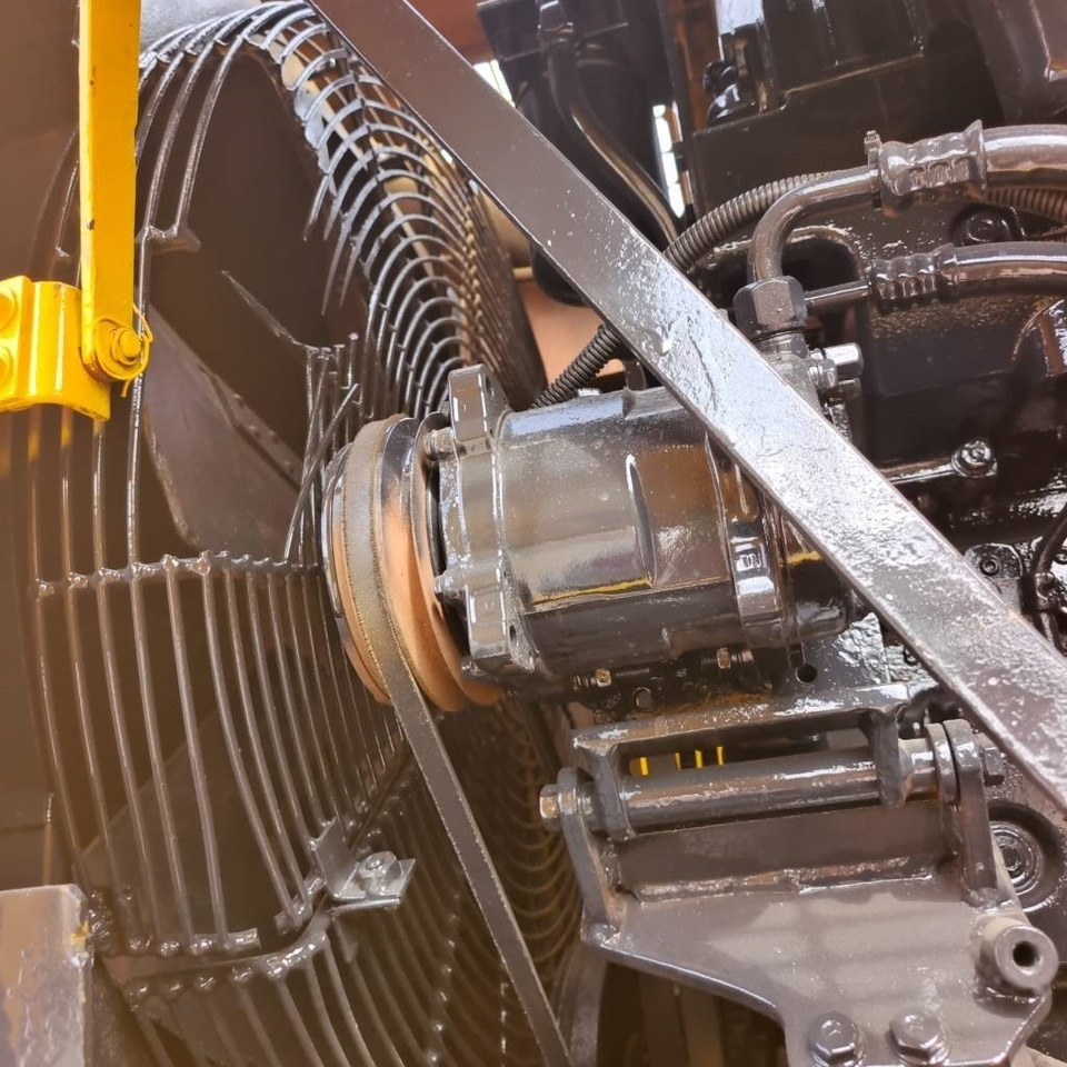 Komatsu WA 470-6 - Excavadora de cadenas: foto 2 Komatsu WA 470-6 - Excavadora de cadenas: foto 2