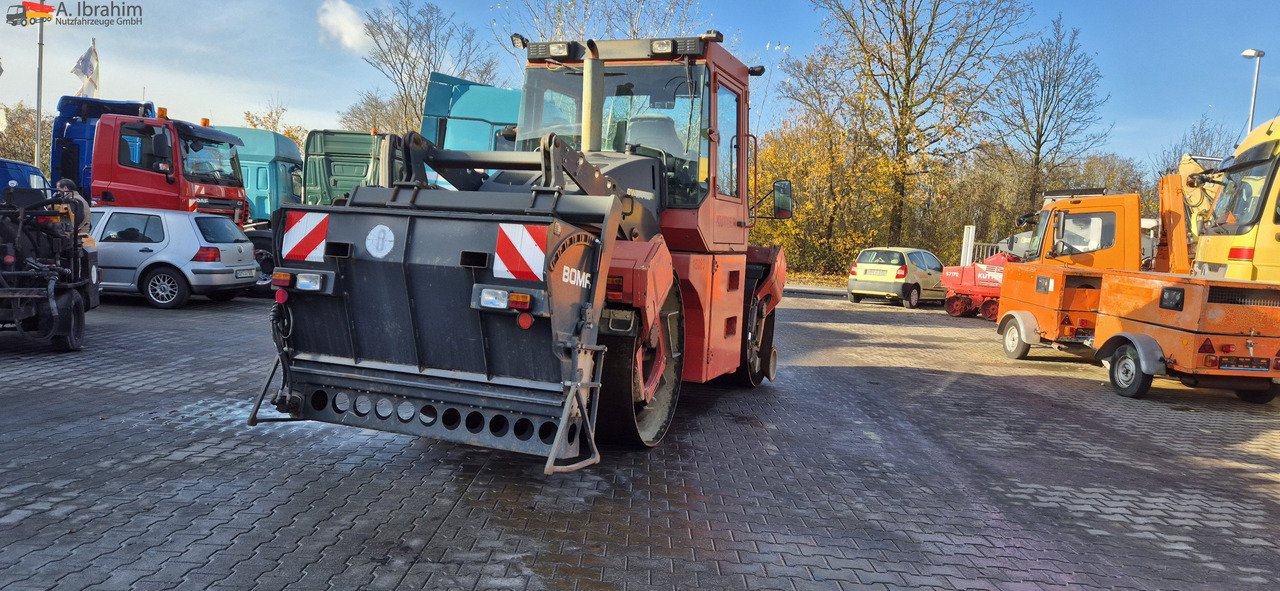 Bomag BW 174 AD2 | 12 t | Splitstreuer | Vibrator | Voll funktionsfähig - Rodillo: foto 1 Bomag BW 174 AD2 | 12 t | Splitstreuer | Vibrator | Voll funktionsfähig - Rodillo: foto 1