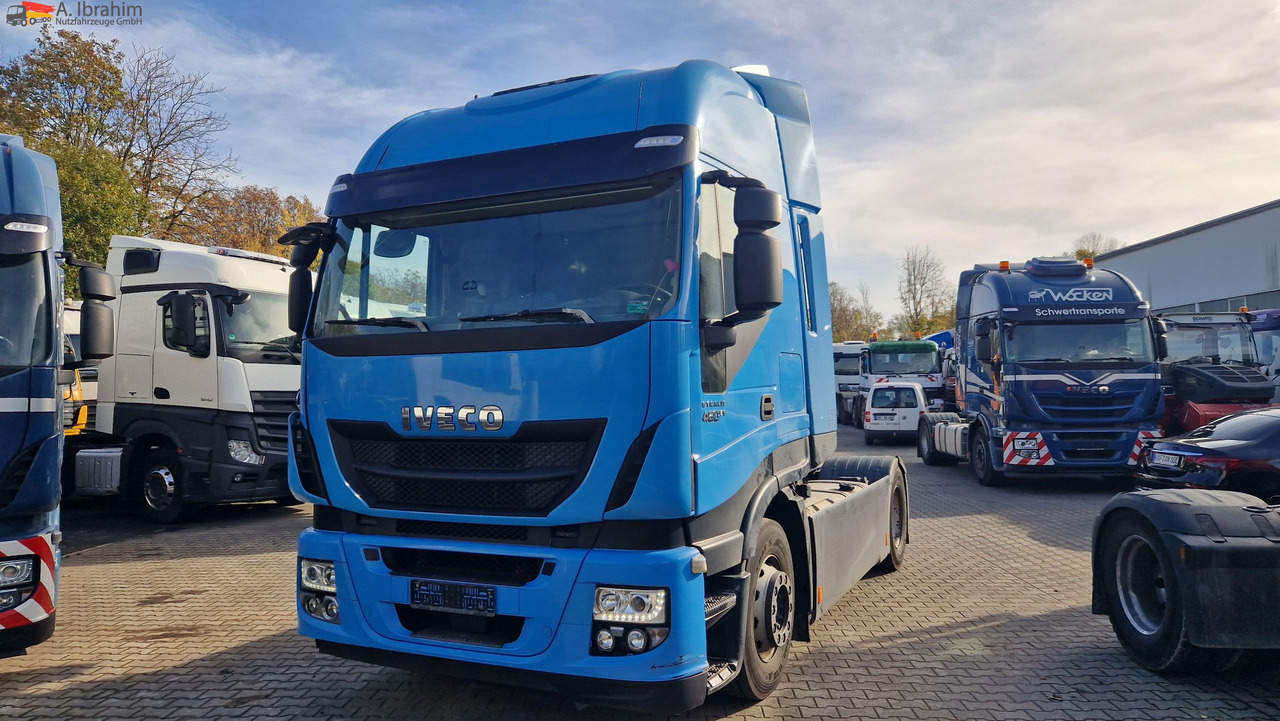 Iveco Stralis 460 Vollspoiler 3x vorhanden - Cabeza tractora: foto 1 Iveco Stralis 460 Vollspoiler 3x vorhanden - Cabeza tractora: foto 1
