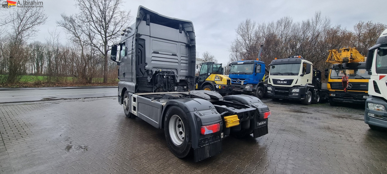 MAN 18.500 TGX Retarder, 2x Tank, Motorschaden !! - Cabeza tractora: foto 3 MAN 18.500 TGX Retarder, 2x Tank, Motorschaden !! - Cabeza tractora: foto 3