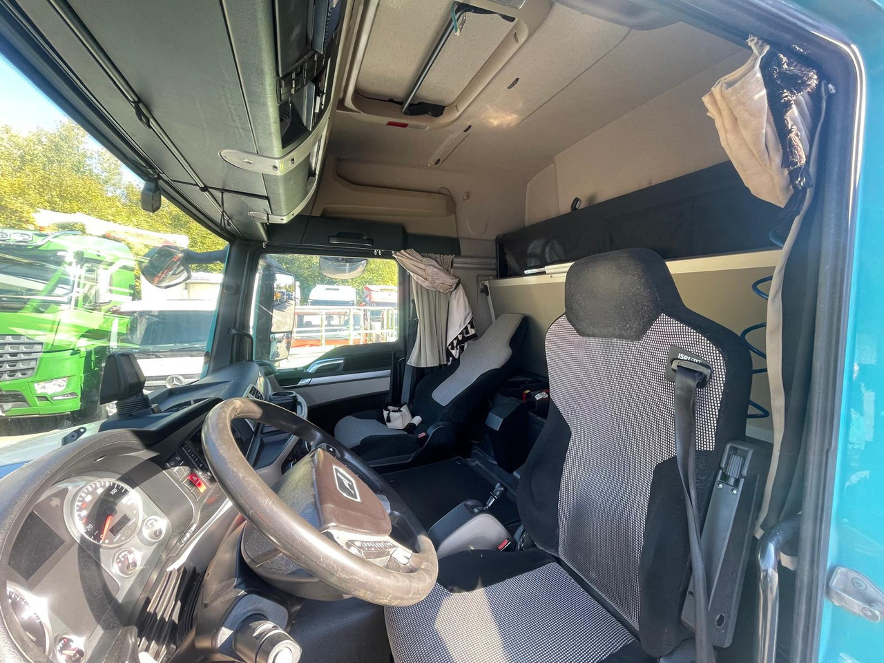 MAN TGS 18.420 Kipphydraulik | Blatt Luft | Nebenantrieb | Efficient Line | Euro 6 | Tüv 05 2026 - Cabeza tractora: foto 2 MAN TGS 18.420 Kipphydraulik | Blatt Luft | Nebenantrieb | Efficient Line | Euro 6 | Tüv 05 2026 - Cabeza tractora: foto 2