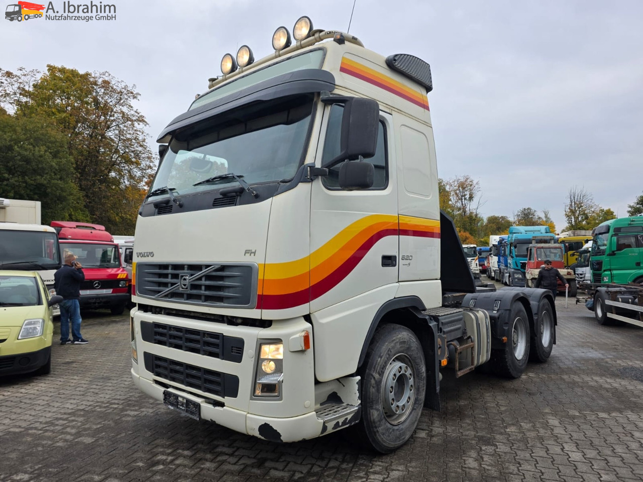 Volvo FH 520 | 6x4 | V8 | Kipphydraulik | Blatt Blatt | Schaltgetriebe | Klima | Trommelbremse | 3 Pedals - Cabeza tractora: foto 1 Volvo FH 520 | 6x4 | V8 | Kipphydraulik | Blatt Blatt | Schaltgetriebe | Klima | Trommelbremse | 3 Pedals - Cabeza tractora: foto 1
