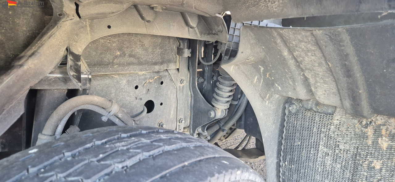 MAN TGL 8.160 4x2 Brotkoffer mit Kühlfach nicht fahrbereit ! nicht rollfähig - Furgoneta frigorifica: foto 5 MAN TGL 8.160 4x2 Brotkoffer mit Kühlfach nicht fahrbereit ! nicht rollfähig - Furgoneta frigorifica: foto 5