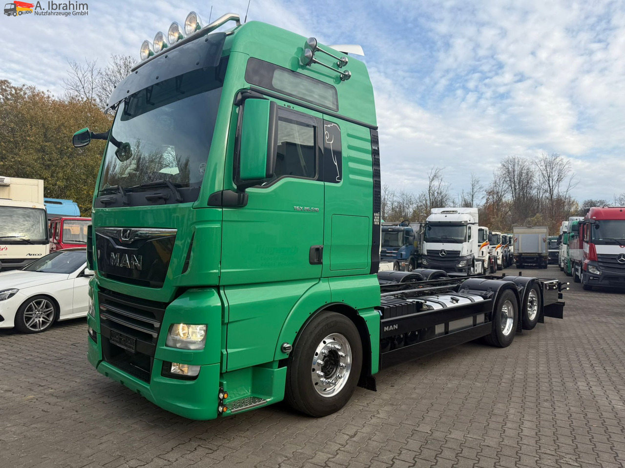 MAN TGX 26.510 Retarder | 6x2 | Klima Euro 6d | Full Service Truck - Camión chasis: foto 1 MAN TGX 26.510 Retarder | 6x2 | Klima Euro 6d | Full Service Truck - Camión chasis: foto 1