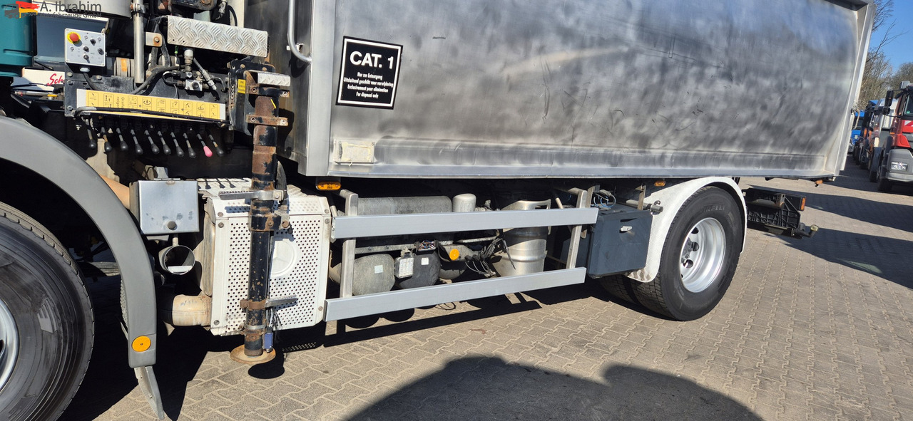 Mercedes-Benz 1824 Kipper Kran, Edelstahlaufbau Tierentsorgung - Camión volquete, Camión grúa: foto 5 Mercedes-Benz 1824 Kipper Kran, Edelstahlaufbau Tierentsorgung - Camión volquete, Camión grúa: foto 5