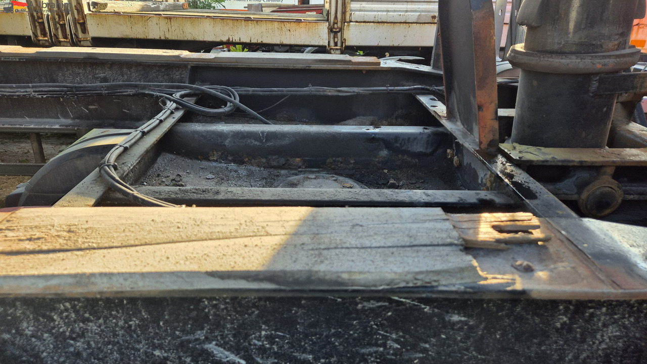 Riepe RHKSA 24 Hinterkipper, seitl. Klappen Zustand gut - Semirremolque volquete: foto 5 Riepe RHKSA 24 Hinterkipper, seitl. Klappen Zustand gut - Semirremolque volquete: foto 5