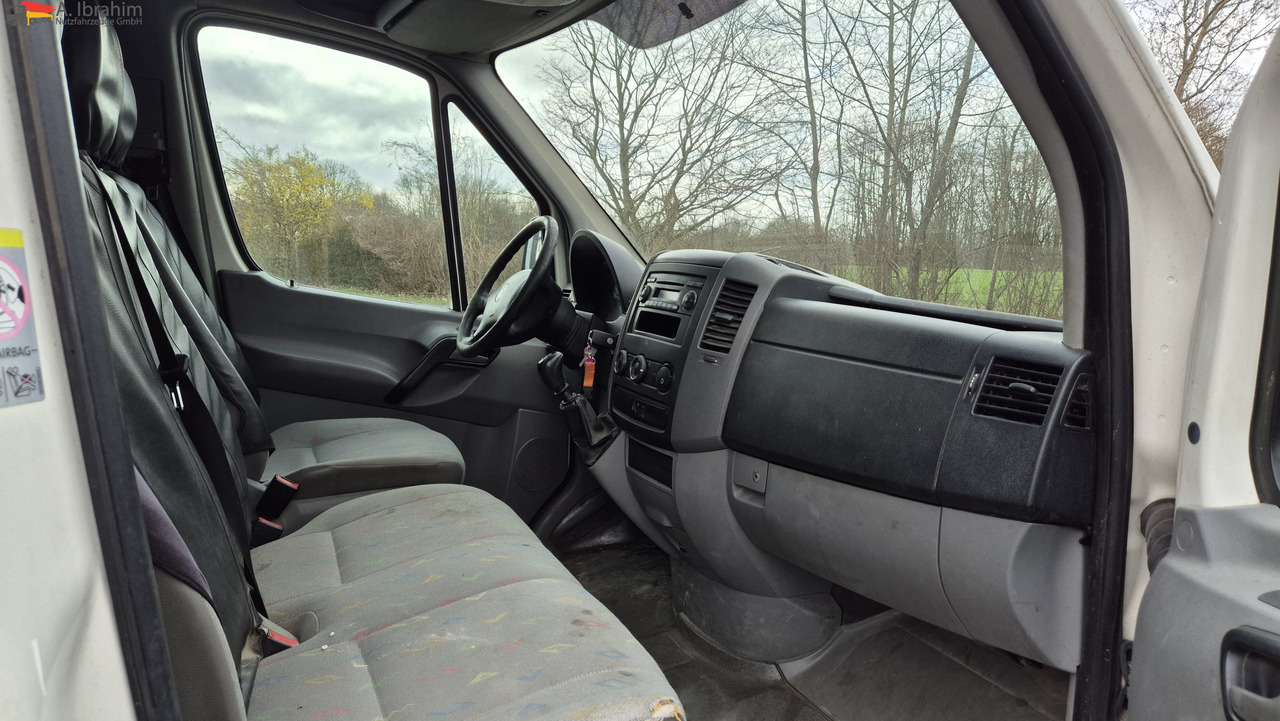 VW Crafter 2.5 Diesel Zustand gut - Furgón: foto 3 VW Crafter 2.5 Diesel Zustand gut - Furgón: foto 3