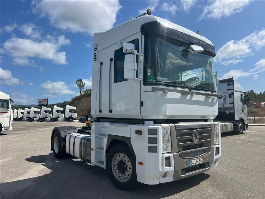 Renault AE 440 - Cabeza tractora: foto 3 Renault AE 440 - Cabeza tractora: foto 3