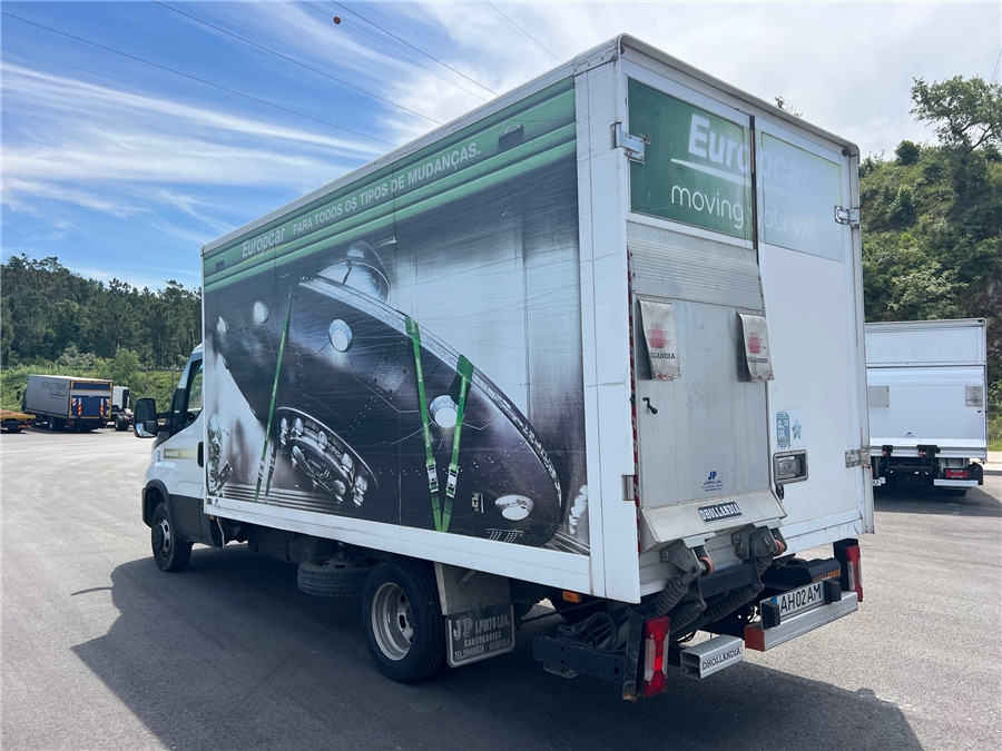 Iveco 35C16HA8 - Furgoneta caja cerrada: foto 4 Iveco 35C16HA8 - Furgoneta caja cerrada: foto 4