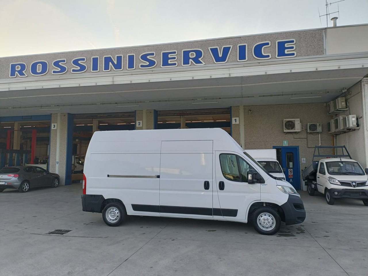 FIAT DUCATO L3H3 MAXI - Furgón: foto 4 FIAT DUCATO L3H3 MAXI - Furgón: foto 4