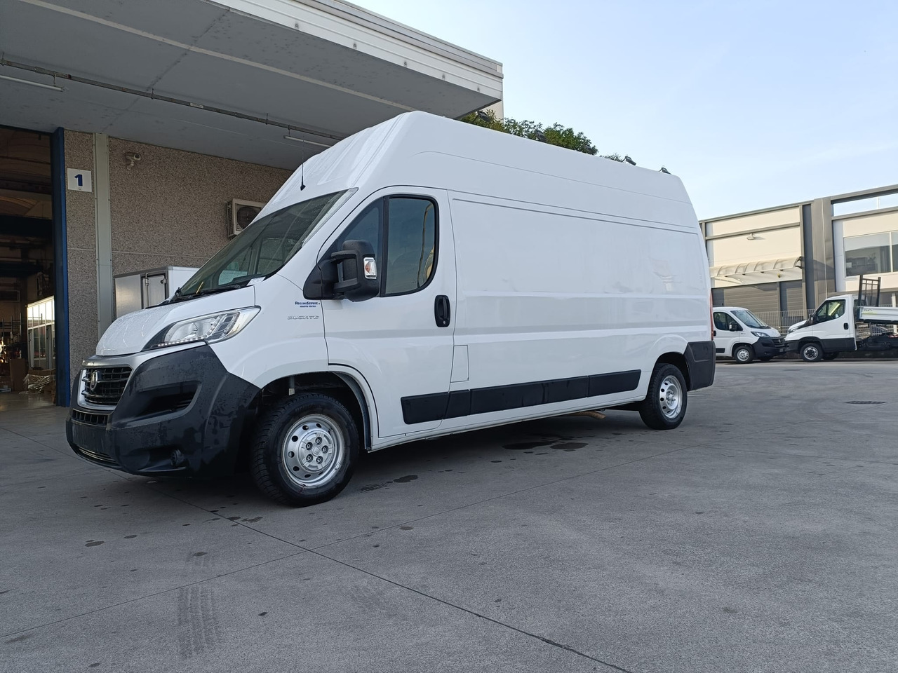 FIAT DUCATO L3H3 MAXI - Furgón: foto 2 FIAT DUCATO L3H3 MAXI - Furgón: foto 2