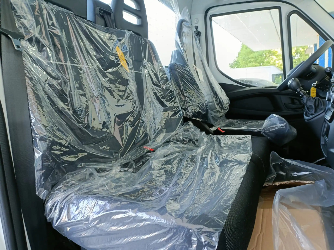 Leasing de  IVECO DAILY 35C16 NUOVO 3.0 cc MOD: 2025 RIBALTABILE IVECO DAILY 35C16 NUOVO 3.0 cc MOD: 2025 RIBALTABILE: foto 17