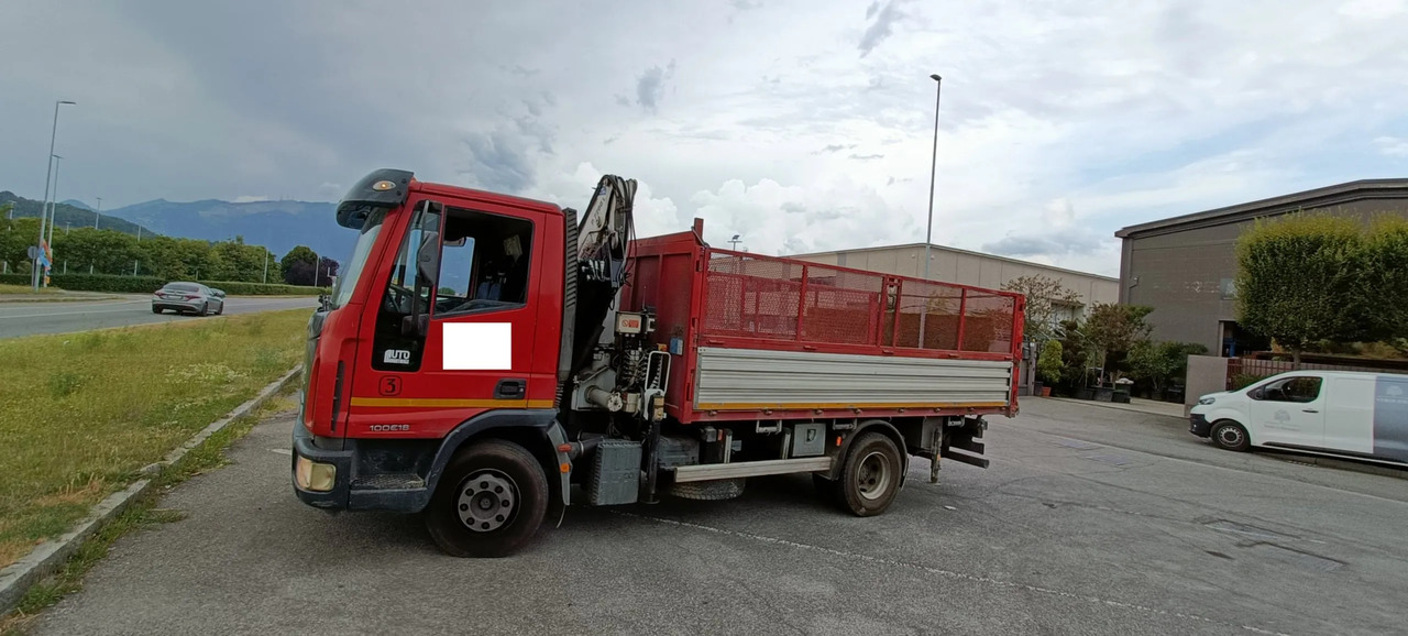 IVECO EUROCARGO 100E18 RIBALTABILE CON GRU - Camión volquete: foto 2 IVECO EUROCARGO 100E18 RIBALTABILE CON GRU - Camión volquete: foto 2