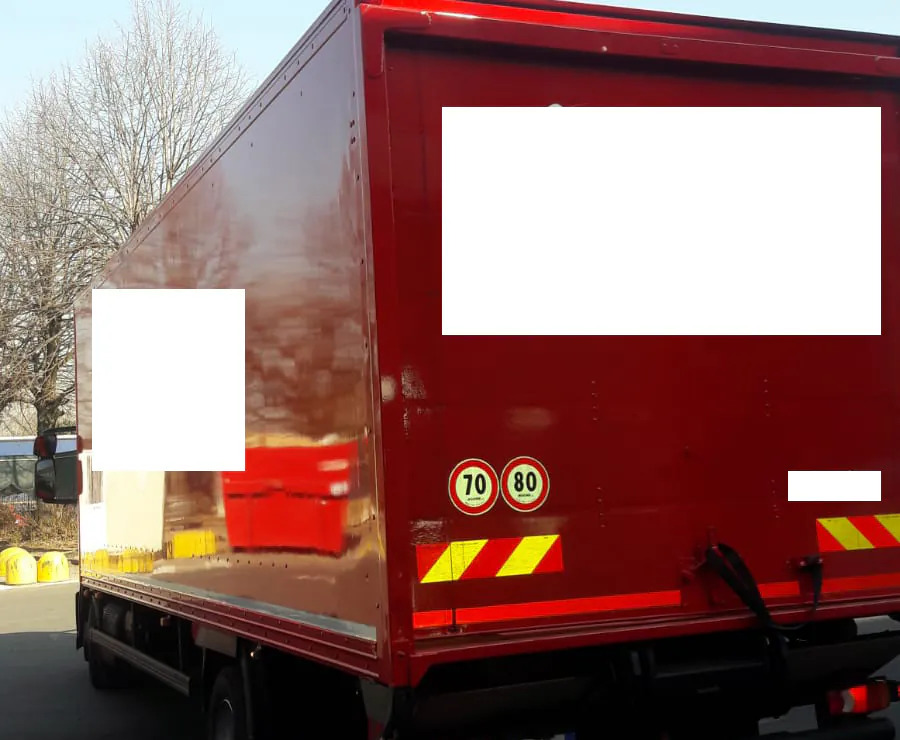 IVECO EUROCARGO 120E18 - Camión caja cerrada: foto 2 IVECO EUROCARGO 120E18 - Camión caja cerrada: foto 2