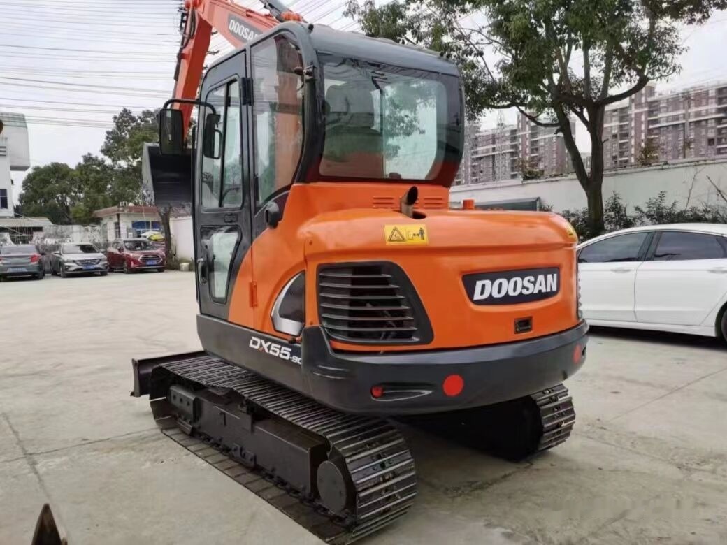 Doosan DX55 - Excavadora de cadenas: foto 4 Doosan DX55 - Excavadora de cadenas: foto 4