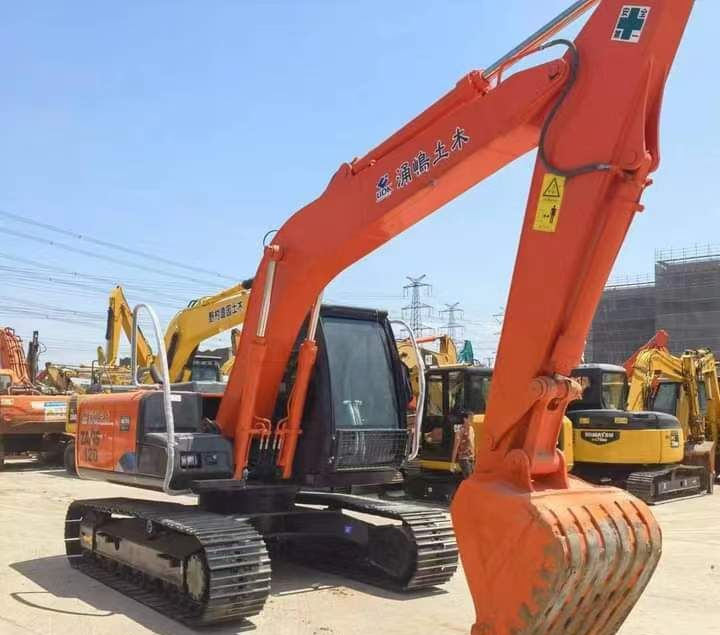 Hitachi ZX120 - Excavadora de cadenas: foto 4 Hitachi ZX120 - Excavadora de cadenas: foto 4