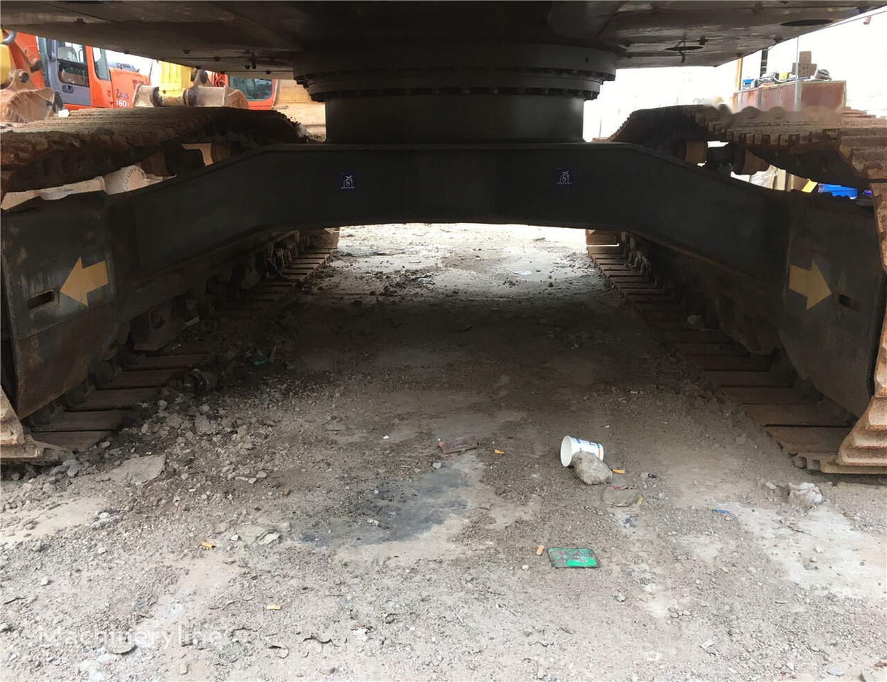 Hitachi ZX240-3G - Excavadora de cadenas: foto 1 Hitachi ZX240-3G - Excavadora de cadenas: foto 1