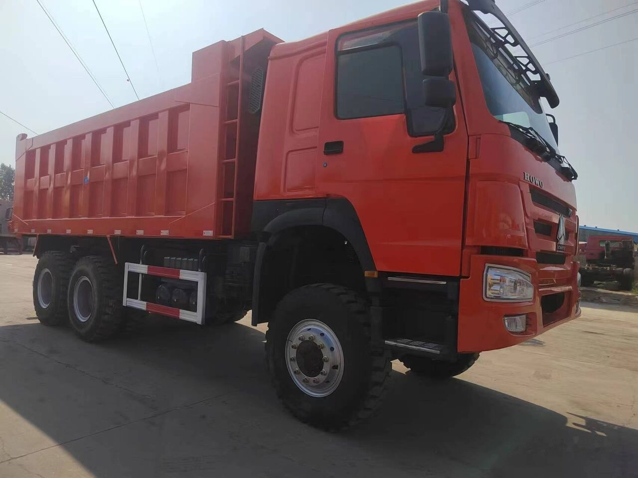Howo 6X4 - Camión volquete: foto 4 Howo 6X4 - Camión volquete: foto 4