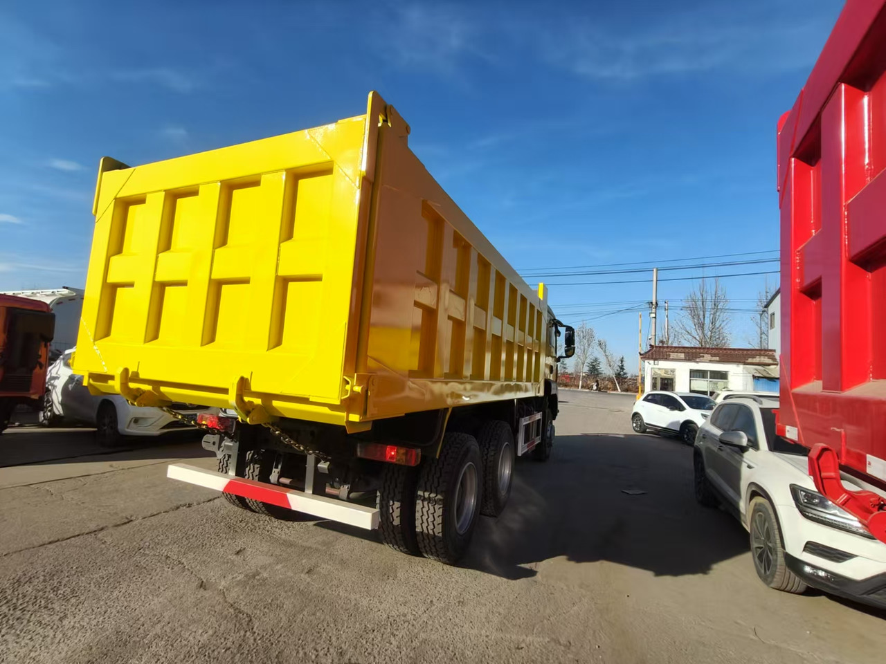 Howo HOWO T5G 6X4 Dump Truck - Camión volquete: foto 5 Howo HOWO T5G 6X4 Dump Truck - Camión volquete: foto 5