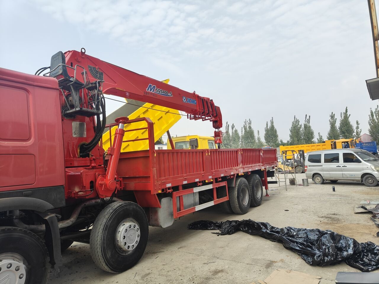 Howo Truck crane 16tons - Camión volquete: foto 3 Howo Truck crane 16tons - Camión volquete: foto 3