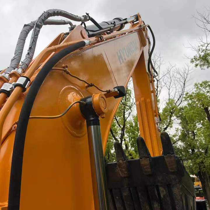 Hyundai Robex 220 LC-9S - Excavadora de cadenas: foto 2 Hyundai Robex 220 LC-9S - Excavadora de cadenas: foto 2