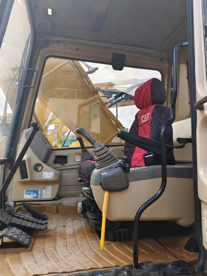 CATERPILLAR 320BL - Excavadora de cadenas: foto 3 CATERPILLAR 320BL - Excavadora de cadenas: foto 3