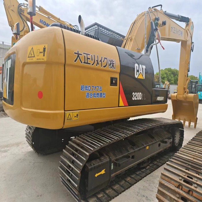 CATERPILLAR 320DL - Excavadora de cadenas: foto 4 CATERPILLAR 320DL - Excavadora de cadenas: foto 4