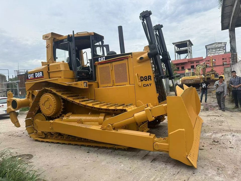 CATERPILLAR D8R - Bulldozer: foto 1 CATERPILLAR D8R - Bulldozer: foto 1