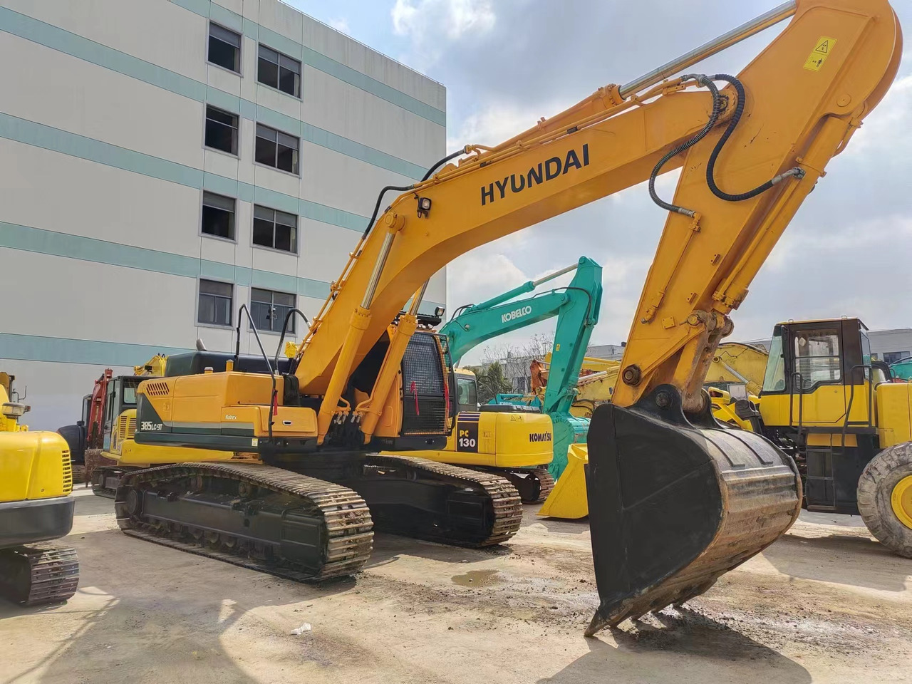 Hyundai R385LC-9T - Excavadora de cadenas: foto 3 Hyundai R385LC-9T - Excavadora de cadenas: foto 3