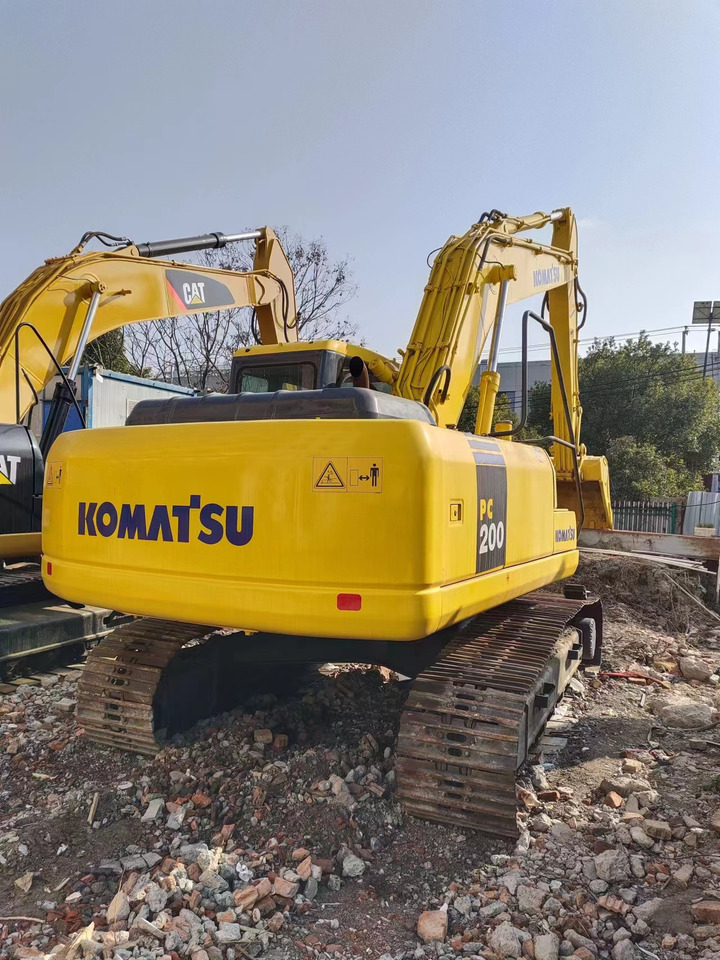 KOMATSU PC200-7 - Excavadora de cadenas: foto 2 KOMATSU PC200-7 - Excavadora de cadenas: foto 2