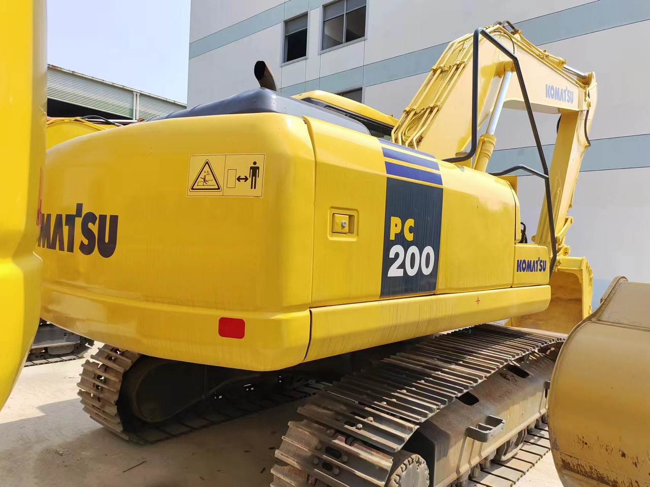 KOMATSU PC200-7 PC200 - Excavadora de cadenas: foto 2 KOMATSU PC200-7 PC200 - Excavadora de cadenas: foto 2