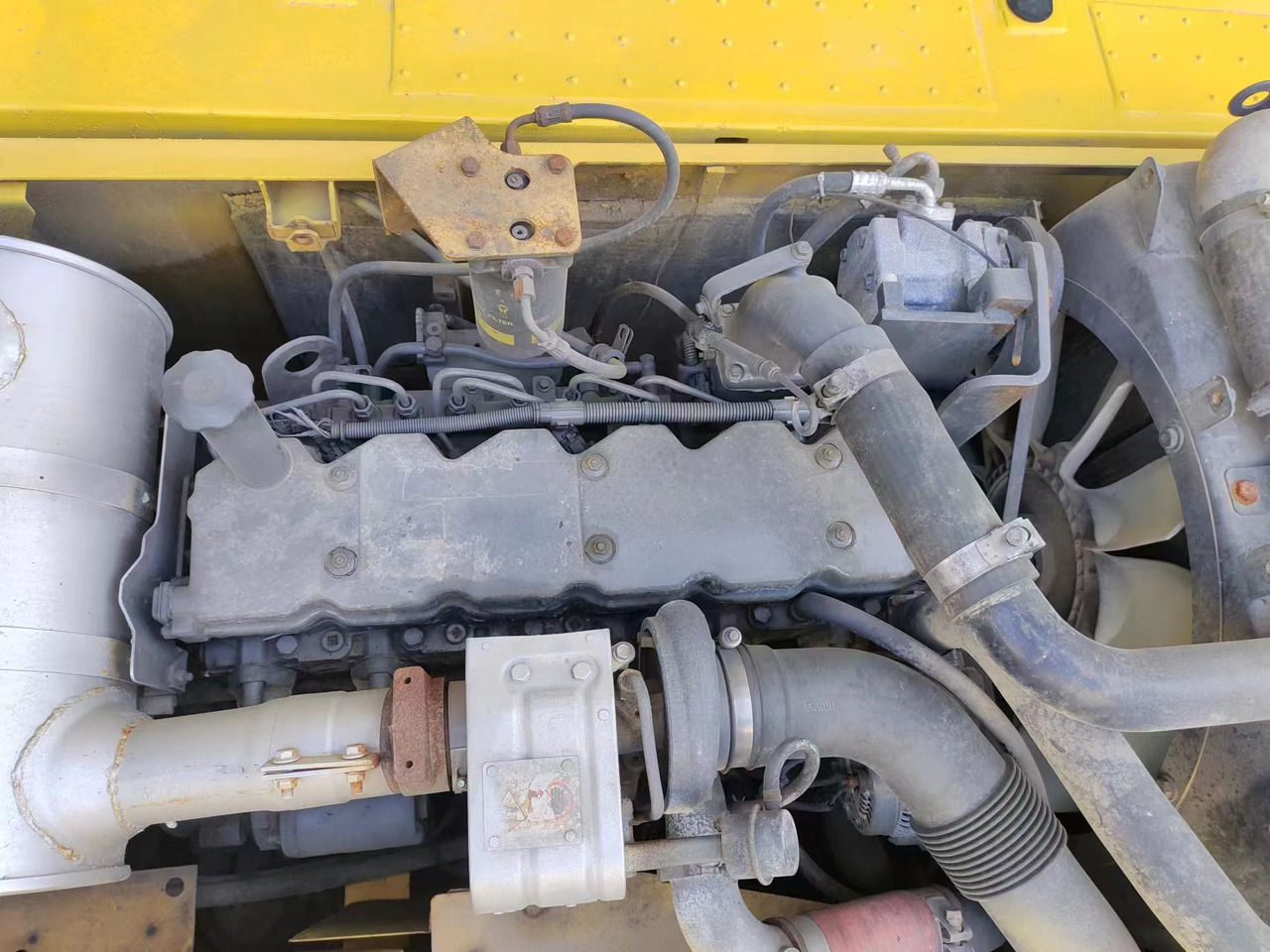 KOMATSU PC200-8 - Excavadora de cadenas: foto 4 KOMATSU PC200-8 - Excavadora de cadenas: foto 4