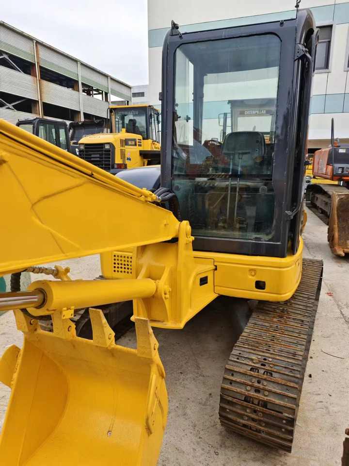 KOMATSU PC55MR-2 - Miniexcavadora: foto 2 KOMATSU PC55MR-2 - Miniexcavadora: foto 2