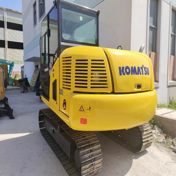 KOMATSU pc70-8 - Excavadora de cadenas: foto 4 KOMATSU pc70-8 - Excavadora de cadenas: foto 4