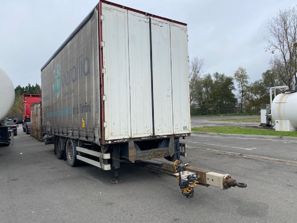 FRUEHAUF - Remolque con toldo: foto 1 FRUEHAUF - Remolque con toldo: foto 1