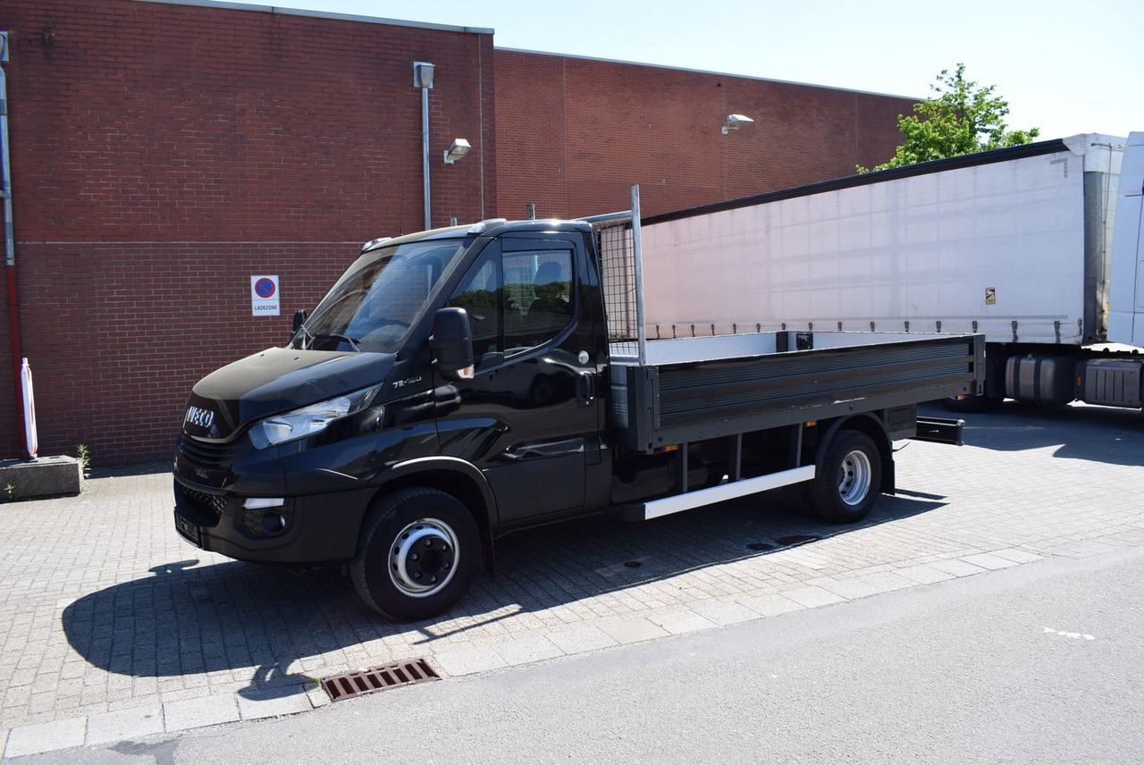 Iveco Daily 72 C 18 Pritsche Automatik Standheizung - Furgoneta caja abierta: foto 3 Iveco Daily 72 C 18 Pritsche Automatik Standheizung - Furgoneta caja abierta: foto 3